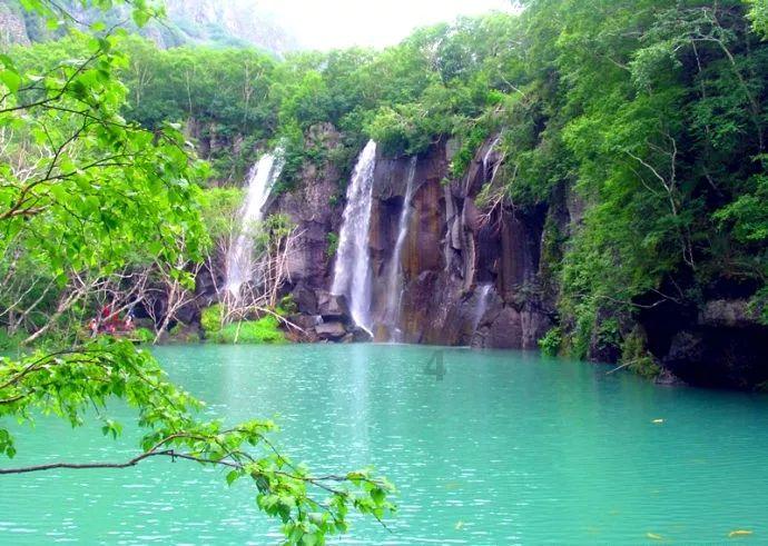 工业型钢制大水道散热器